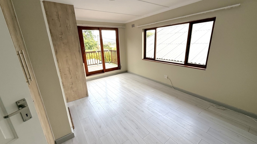 To Let 4 Bedroom Property for Rent in Costa Sarda Western Cape